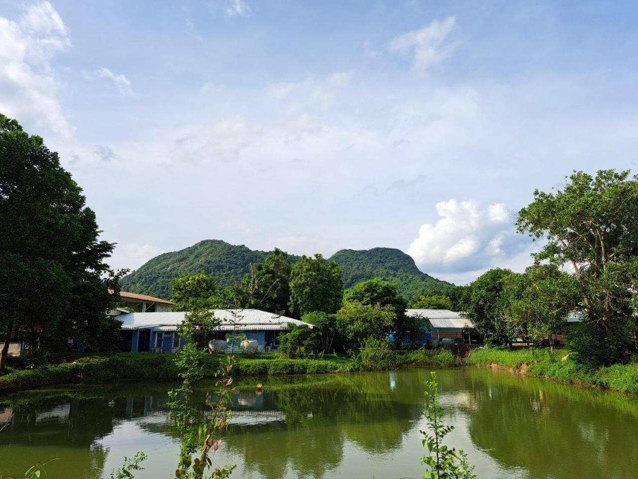 Armthong Resort Nakhon Nayok Extérieur photo